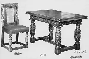Extending: Extending table and chair