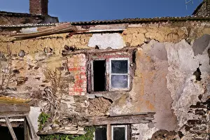 Jamb: Exterior view of the farmhouse