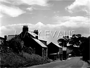 Eyam: EYAM HOUSES