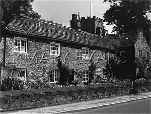 Eyam: EYAM PLAGUE COTTAGES