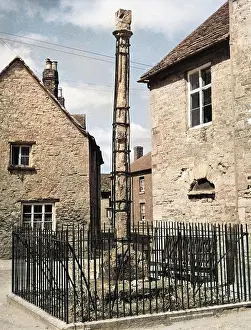 Halting: EYNSHAM VILLAGE CROSS