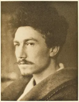Ezra: Ezra Pound