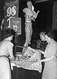 Survey: Fabric shop in Berlin, 1938