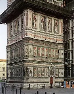 Vecchio: Facade of the Duomo, Florence