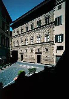 1404: The facade of the Palazzo