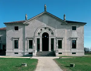 Vicenza: Front facade of Villa Poiana
