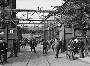 Hutten: Factory closing at AEG in Berlin, 1935