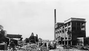 Framing: Factory during the world economic crisis