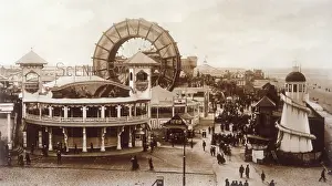 Barry Norman Collection: FAIR AT BLACKPOOL, 1915