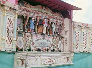 Gaudy: FAIRGROUND ORGAN