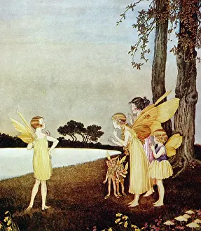 Shingle: Three Fairies looking at a stylish fairy