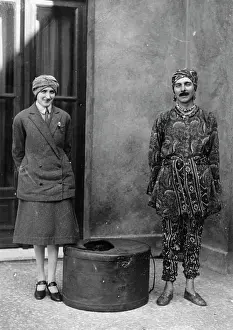 Fakir: The fakir Vara Shim with his wife