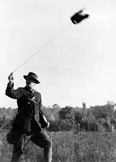Securely: FALCONRY : FLYING
