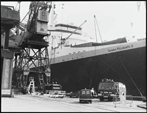 Troopship: FALKLANDS/QE2