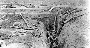 Peronne: Fallen British soldier on the Western Front in the First Wor