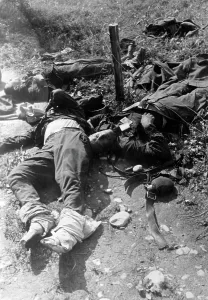 German Soviet: Fallen Red Army soldiers on the Eastern Front, 1941