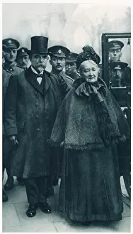Presenting: Fallen solder's mother receiving Victoria Cross