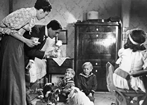 Strict: Family, around 1910