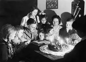 Advent: Family at advent, 1935