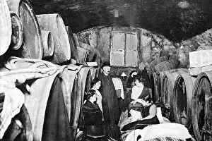 Cask: Family in Gorizia, 1917