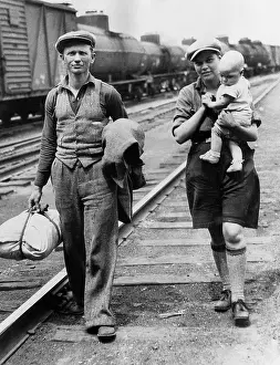 Hometown: Family looking for work during the Great Depression, 1932