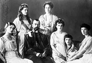 Heir: Family photo of the Romanovs, ca. 1913