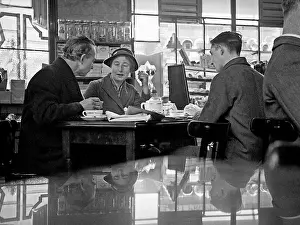 Teashop: Family in a teashop