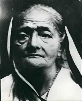 Ghandi: Famous People's Families