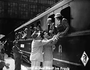 Herr: Farewell scene at the train station, 1942