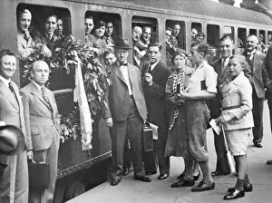 Stat: The farewell of the team of the Schalke 04 at the train stat