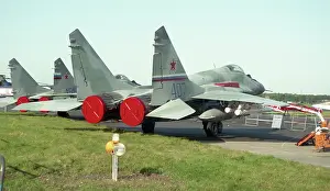 Pylons: Farnborough 92 - MiG-29S Blue 407