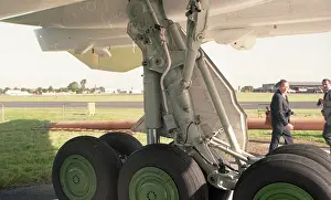 Undercarriage: Farnborough 92 - Tu-22M-3 (unmarked)