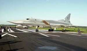 Unmarked: Farnborough 92 - Tu-22M-3 (unmarked)