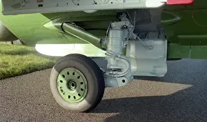 Undercarriage: Farnborough 92 - Yak-38M - Yellow 38