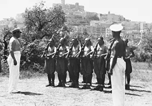 Drills: Fascist militia arms drill