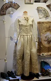 Complement: Fashion. 18th century. Classicism. Dress and accessories. Mu