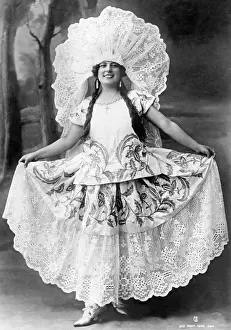 Adelina: Fashion, 1924