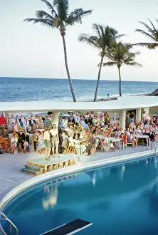 Poolside: fashion - Palm Beach - pool