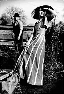 Flaring: FASHIONABLE FARMHAND