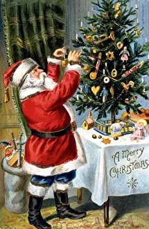 Tablecloth: Father Christmas decorating a tree