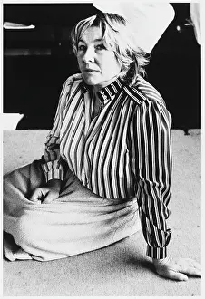 Weldon: FAY WELDON - NOVELIST