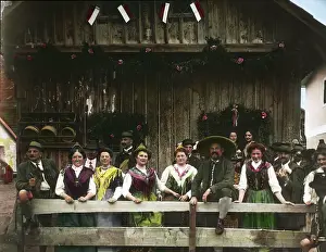 Draperies: Feast of national costumes