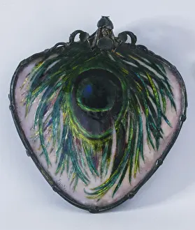 Lucien: Feather cup