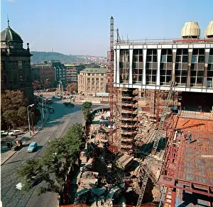 Hampl: Federal Assembly - parliament - building - construction