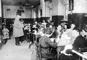 Organizers: Feeding children, 1920