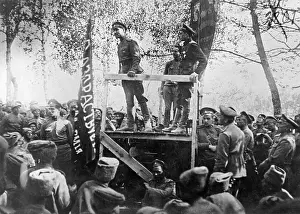 Cheka: Felix Dserschinski during a speech, 1917