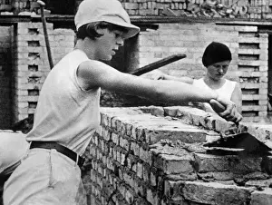 Apprentice: Female Apprentice, 1930