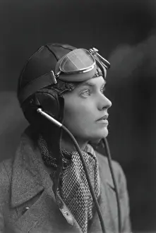 Earpieces: Female Aviator