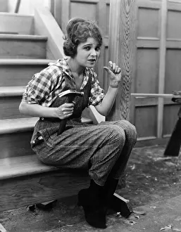 Sore: Female carpenter with sore thumb