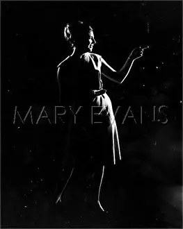 Dimly: FEMALE MODEL